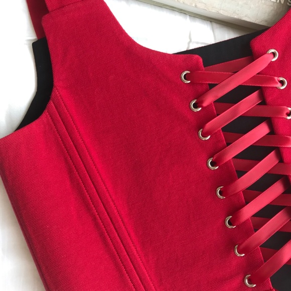 Corset - Picture 9 of 9